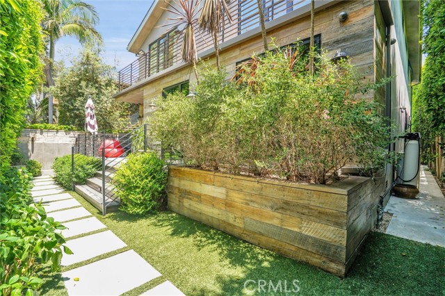 Detail Gallery Image 62 of 75 For 618 6th Ave, Venice,  CA 90291 - 4 Beds | 4 Baths