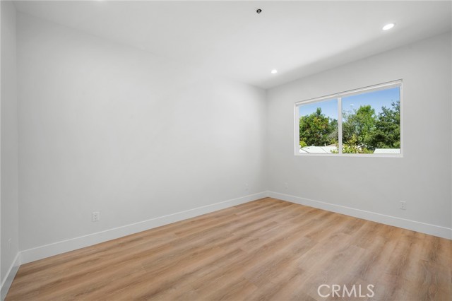 11626 Weddington Street photo 12