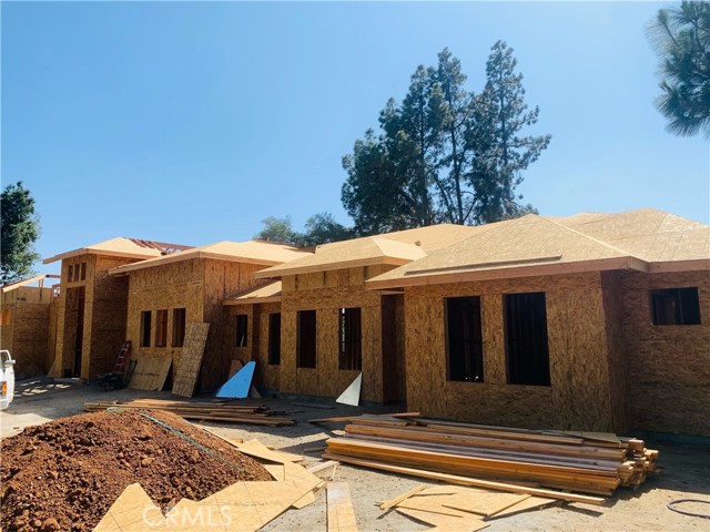 1629 N Palm Avenue, Upland CA: https://media.crmls.org/medias/038a36a5-fd98-409e-a69b-75bae297498b.jpg