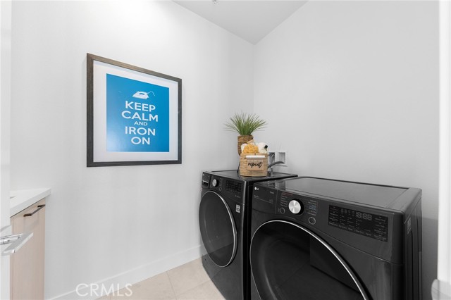 131 Bear Leaf Drive, Lake Forest CA: https://media.crmls.org/medias/038aa7ec-32d7-4095-a1e2-d4afb58bbaad.jpg