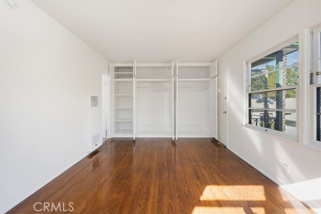 Detail Gallery Image 4 of 14 For 1126 Chelsea Ave #B,  Santa Monica,  CA 90403 - 0 Beds | 1 Baths