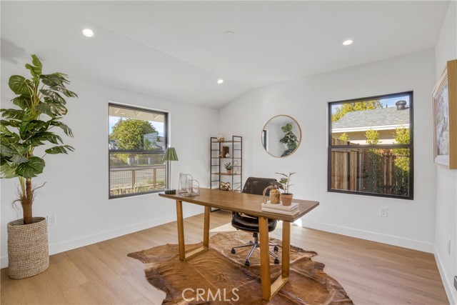 Detail Gallery Image 20 of 29 For 7932 Woodlake, West Hills,  CA 91304 - 4 Beds | 3 Baths