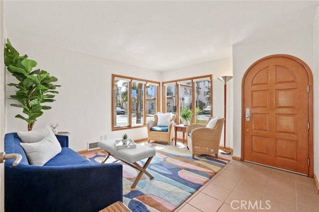 Detail Gallery Image 9 of 54 For 302 15th St, Seal Beach,  CA 90740 - 3 Beds | 2 Baths