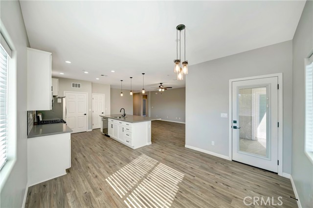 Detail Gallery Image 12 of 44 For 10549 Camille Ct, California City,  CA 93505 - 3 Beds | 2 Baths