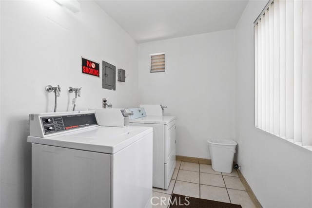 11782 Garden Grove Boulevard, Garden Grove CA: https://media.crmls.org/medias/038cd60b-b510-4642-ba31-da9a7ec814b7.jpg