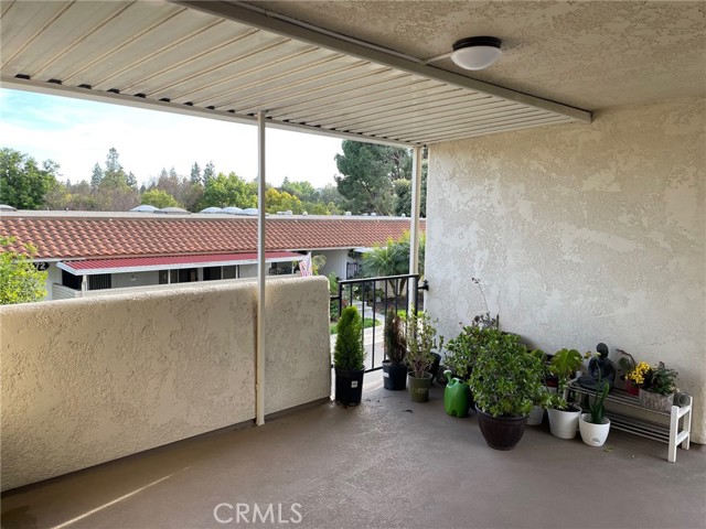 Detail Gallery Image 3 of 13 For 2192 E via Mariposa #D,  Laguna Woods,  CA 92637 - 2 Beds | 1 Baths