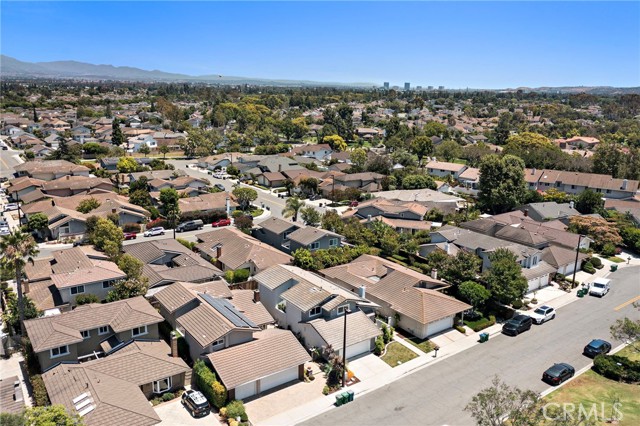 16 Bluejay, Irvine CA: https://media.crmls.org/medias/038db6aa-f35a-433f-9ab1-3a088b6b4d88.jpg