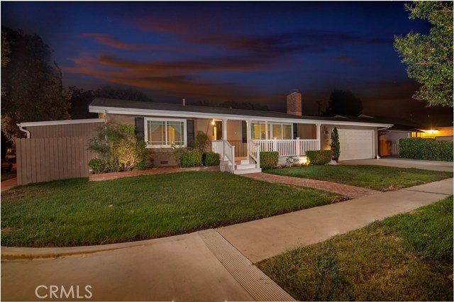 2390 Fordham Dr, Costa Mesa, CA 92626