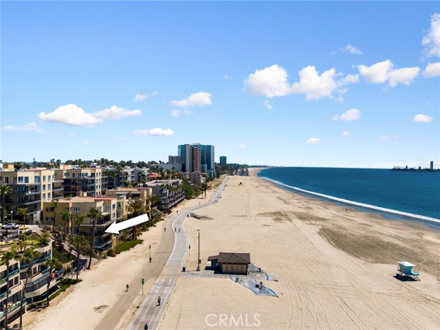 1400 E Ocean Boulevard, Long Beach CA: https://media.crmls.org/medias/038e9ec9-33ad-4bf6-a968-032871ff0dc0.jpg