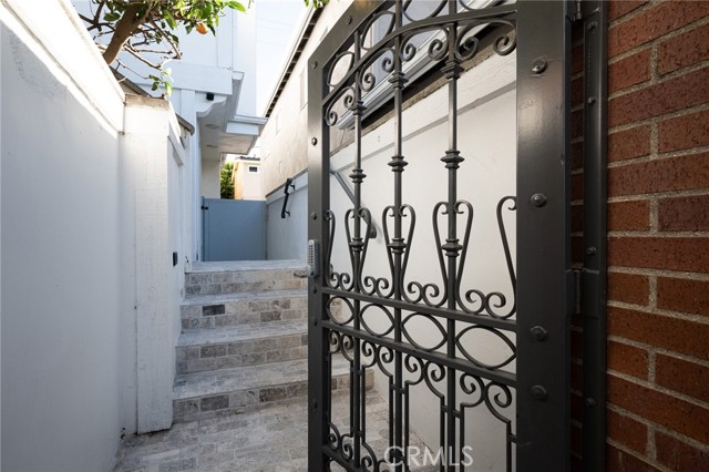 Detail Gallery Image 21 of 38 For 416 Dahlia #A2,  Corona Del Mar,  CA 92625 - 2 Beds | 2/1 Baths