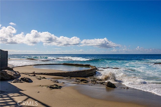 2691 Victoria, Laguna Beach CA: https://media.crmls.org/medias/038f6789-9b20-4366-8619-15003e9b5caa.jpg