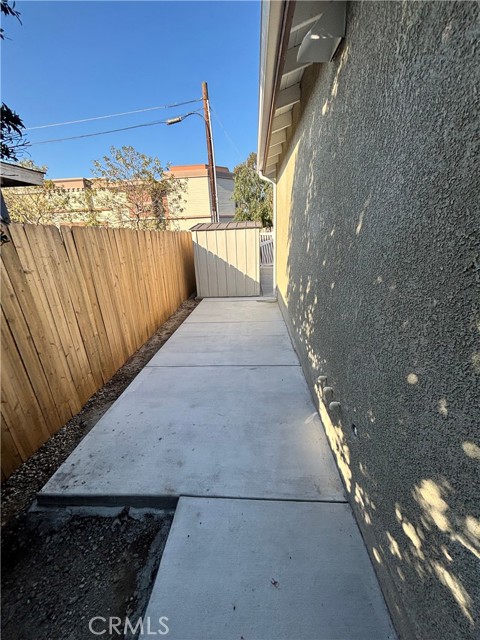 Detail Gallery Image 6 of 7 For 520 W Route 66 #C,  Glendora,  CA 91740 - 2 Beds | 1 Baths