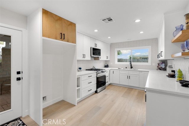 2118 Sapra Street photo 4