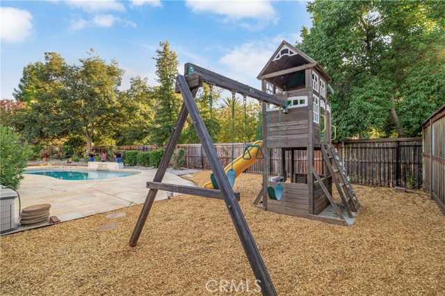 Detail Gallery Image 43 of 57 For 2286 Burlingame Drive, Chico,  CA 95928 - 4 Beds | 3 Baths