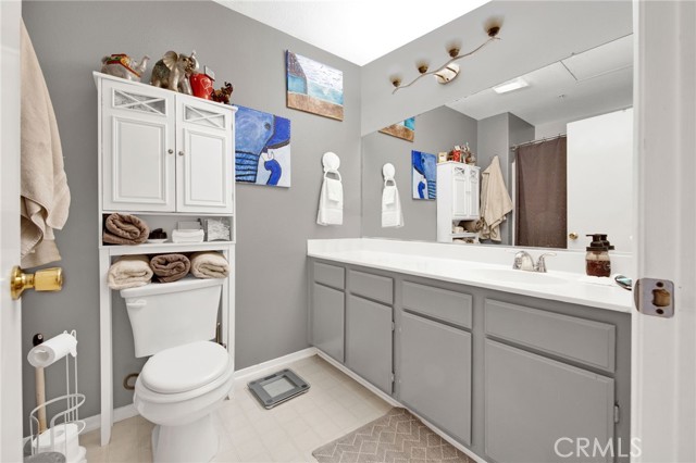 Detail Gallery Image 16 of 52 For 1061 Harbor Heights Dr #D,  Harbor City,  CA 90710 - 3 Beds | 2/1 Baths