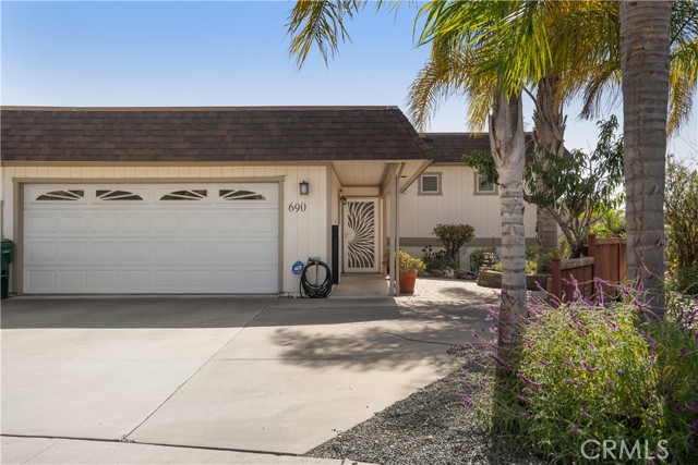 Detail Gallery Image 1 of 1 For 690 Vista Pacifica Cir, Pismo Beach,  CA 93449 - 3 Beds | 3/1 Baths