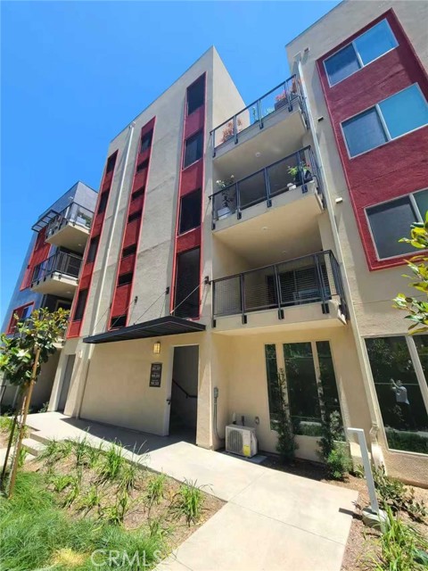 Front Image Thumbnail for CROC26070607