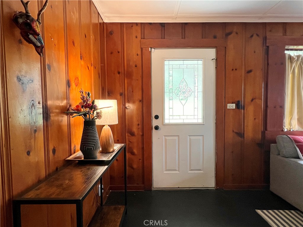 https://media.crmls.org/medias/03905499-117e-4170-a65c-5ed03c0e0f57.jpg?preset=X-Large