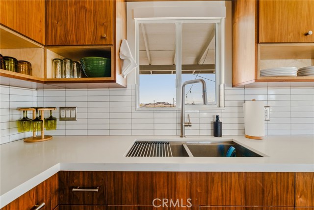 79124 Valle Vista Road, 29 Palms CA: https://media.crmls.org/medias/03905792-c5cc-4731-a54e-0fcd37b59e66.jpg