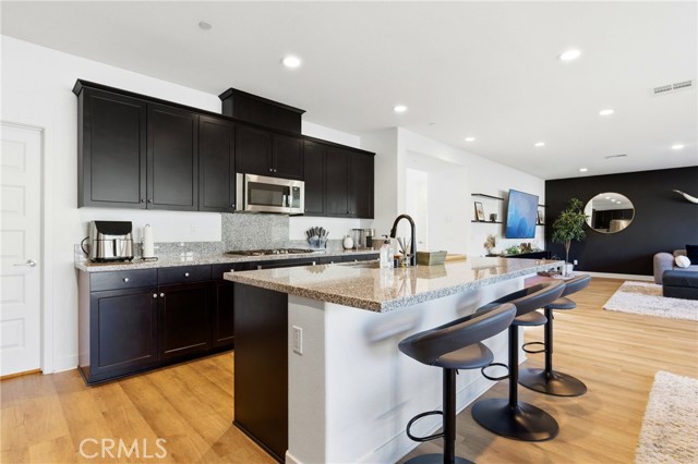 Detail Gallery Image 11 of 45 For 24942 Whispering, Menifee,  CA 92584 - 5 Beds | 3 Baths