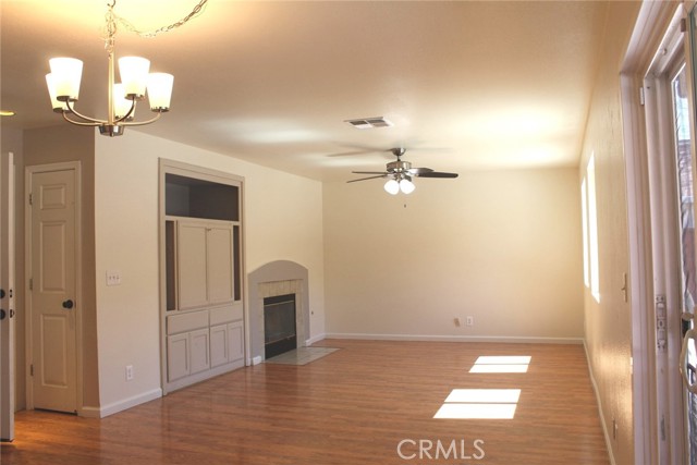 Detail Gallery Image 16 of 69 For 2553 Cinnamon Teal Dr, Los Banos,  CA 93635 - 4 Beds | 2 Baths