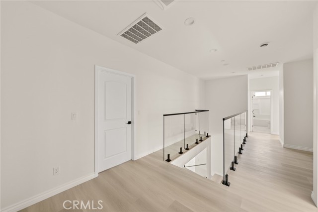 5979 Copperfield Avenue, Riverside CA: https://media.crmls.org/medias/03924b92-61a3-4c8a-95dd-4ae406629d03.jpg