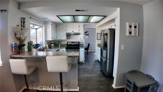 Detail Gallery Image 13 of 62 For 2335 Langhorn St, Lancaster,  CA 93535 - 4 Beds | 2/1 Baths