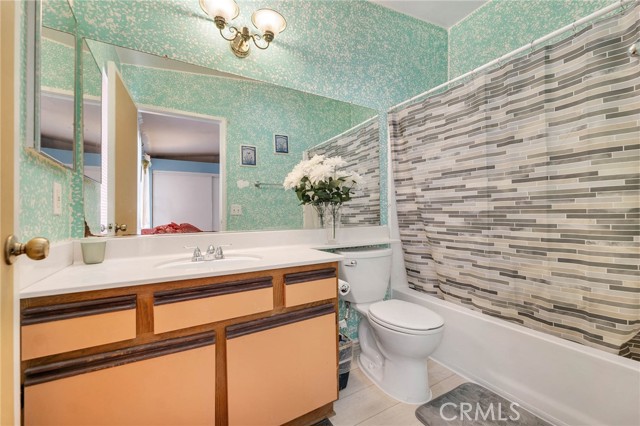 Detail Gallery Image 17 of 24 For 11377 Osborne Pl #17,  Sylmar,  CA 91342 - 2 Beds | 3 Baths