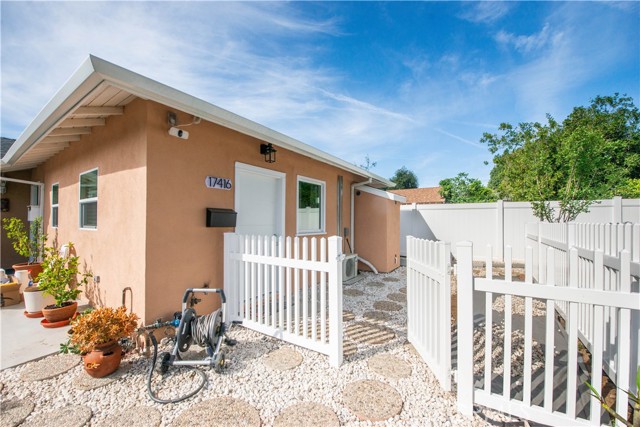 Detail Gallery Image 2 of 15 For 17416 Los Alimos St, Granada Hills,  CA 91344 - 1 Beds | 1 Baths