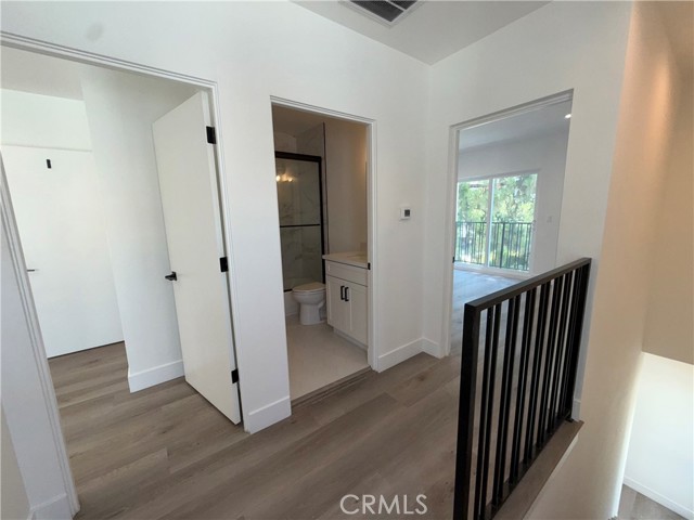 Detail Gallery Image 13 of 16 For 21721 Hart St, Canoga Park,  CA 91303 - 3 Beds | 2 Baths