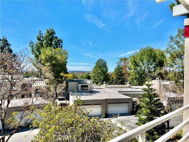 Front Image Thumbnail for CROC26057102