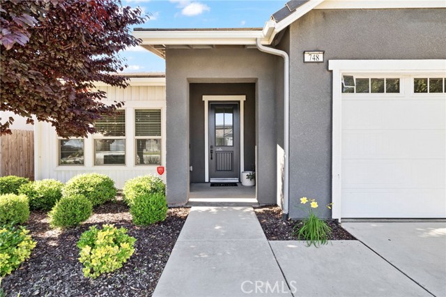 Detail Gallery Image 3 of 32 For 748 Expedition Way, Madera,  CA 93636 - 3 Beds | 2 Baths
