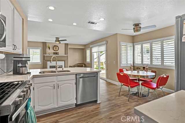 Detail Gallery Image 11 of 41 For 39309 via Monserate, Murrieta,  CA 92563 - 3 Beds | 2/1 Baths