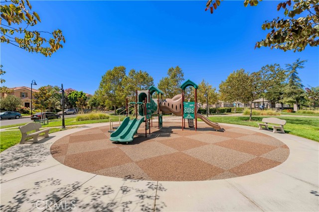7169 Logsdon Drive, Eastvale CA: https://media.crmls.org/medias/039663ca-5897-47d3-839c-a8890a89189f.jpg