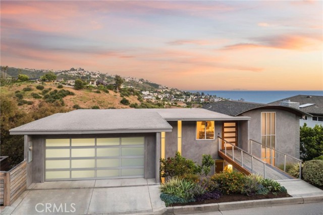 1385 Terrace Way, Laguna Beach CA: https://media.crmls.org/medias/0396a6c7-0bea-486d-b48d-008b42c833c5.jpg