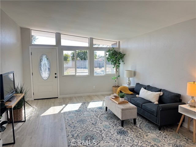 Detail Gallery Image 2 of 30 For 123 Lynne, Grover Beach,  CA 93433 - 2 Beds | 2 Baths