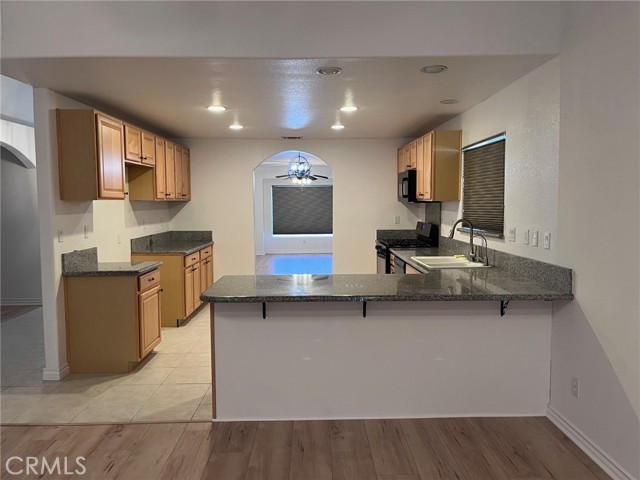 Detail Gallery Image 9 of 29 For 26577 Windjammer Ln, Helendale,  CA 92342 - 4 Beds | 2 Baths