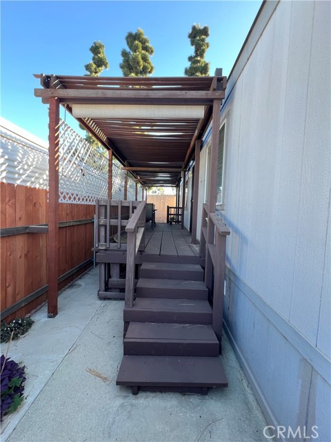 Detail Gallery Image 4 of 5 For 1205 Cypress St #103,  San Dimas,  CA 91773 - 4 Beds | 2 Baths