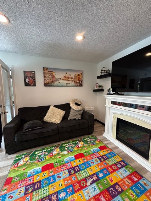Detail Gallery Image 22 of 39 For 2835 Etiwanda Ave, Rialto,  CA 92376 - 5 Beds | 3 Baths