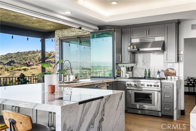 Detail Gallery Image 2 of 57 For 12348 Circula Panorama, North Tustin,  CA 92705 - 5 Beds | 3 Baths