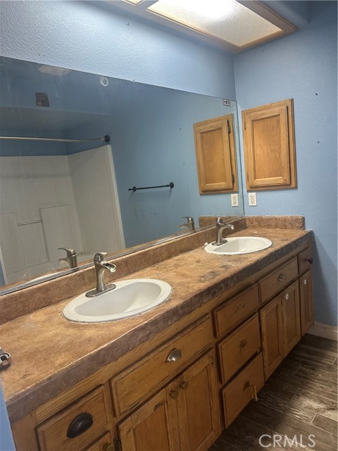 Detail Gallery Image 11 of 11 For 10191 Bellflower St, Oak Hills,  CA 92344 - 3 Beds | 2 Baths