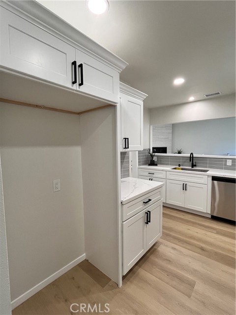 Detail Gallery Image 14 of 27 For 1219 W Maddox, Long Beach,  CA 90810 - 3 Beds | 2 Baths