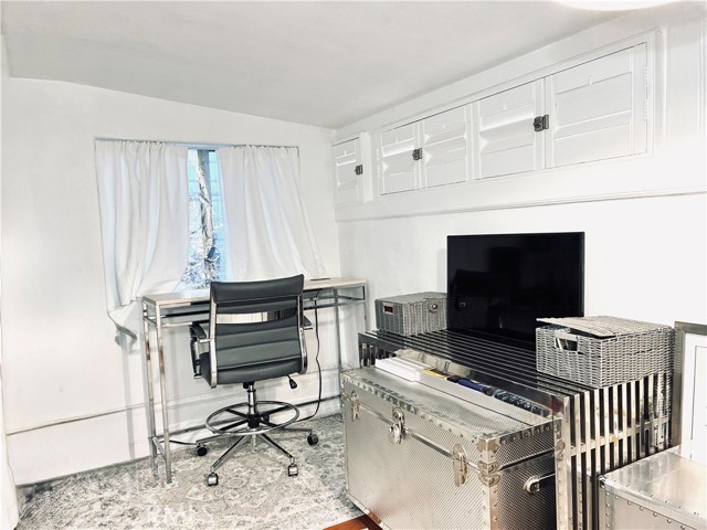 Detail Gallery Image 25 of 54 For 13111 Sierra Hwy, Agua Dulce,  CA 91390 - 1 Beds | 1 Baths