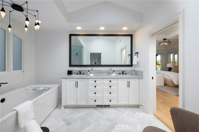 Detail Gallery Image 46 of 63 For 704 via Lido Nord, Newport Beach,  CA 92663 - 4 Beds | 4/1 Baths