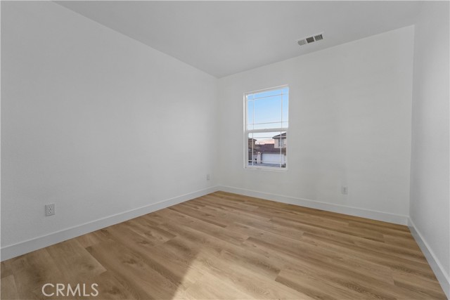 Detail Gallery Image 20 of 26 For 14483 Wapiti Way, Victorville,  CA 92394 - 4 Beds | 2/1 Baths