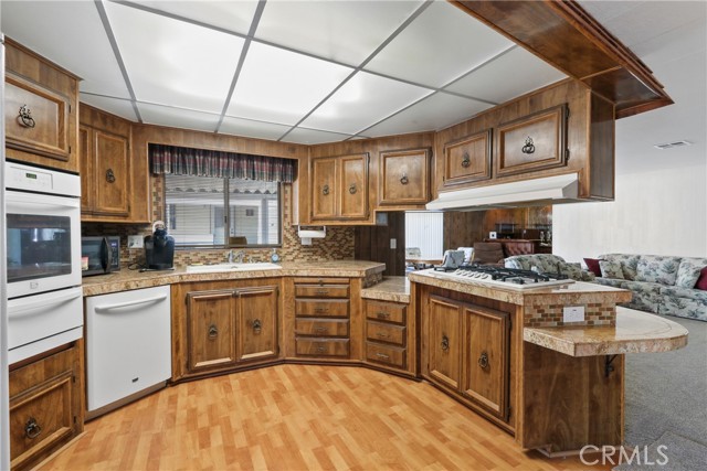 Detail Gallery Image 7 of 27 For 3800 Bradford St #93,  La Verne,  CA 91750 - 2 Beds | 2 Baths