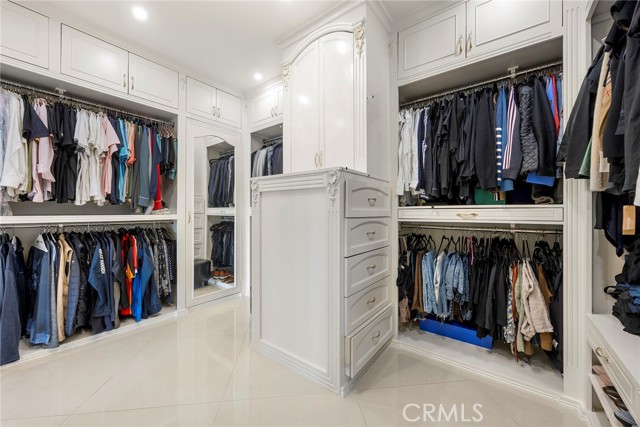 Detail Gallery Image 37 of 60 For 3991 Hollow Ridge Ct, Yorba Linda,  CA 92887 - 5 Beds | 4/1 Baths