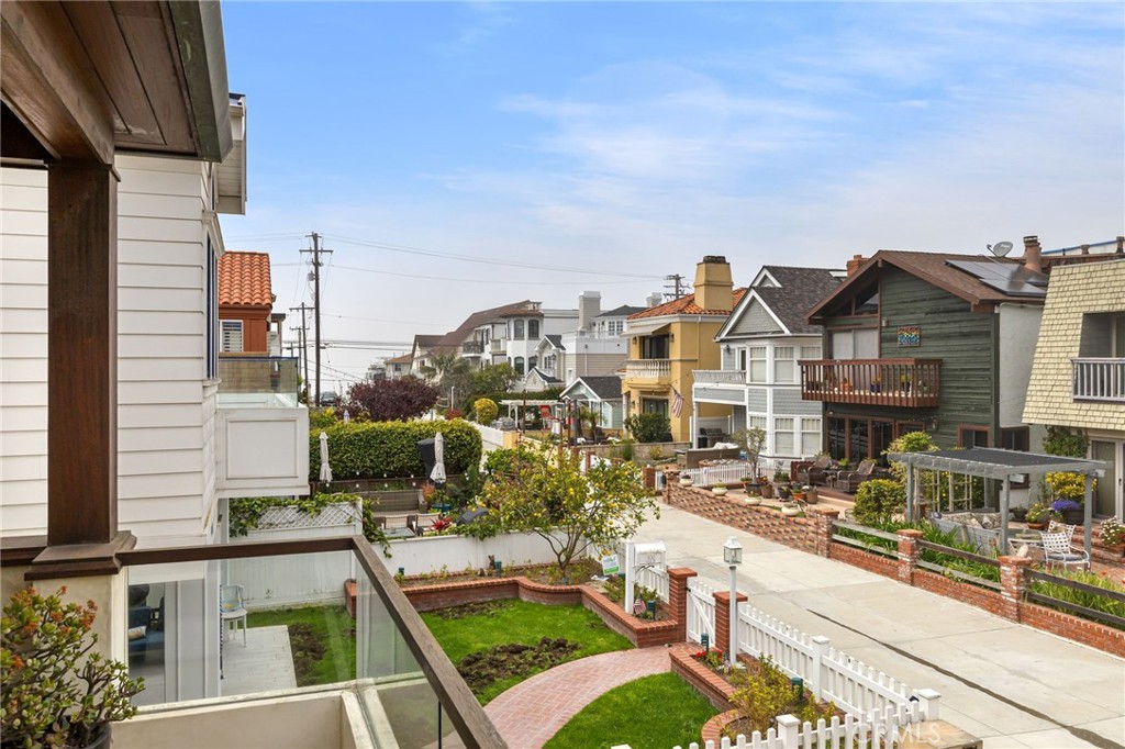 404 9th Street