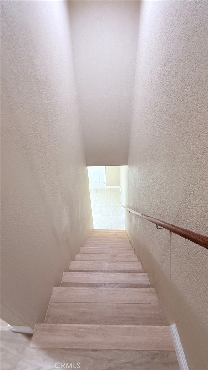 https://media.crmls.org/medias/0399ff7f-4088-480a-8140-2182ac28a419.jpg?preset=X-Large