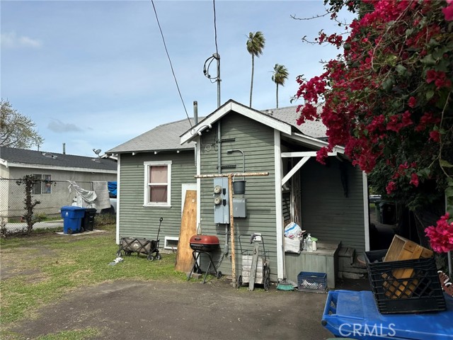342 W 76th Street, Los Angeles CA: https://media.crmls.org/medias/039a3787-f3e7-423b-a10a-027ef069e879.jpg
